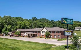 Quality Inn And Suites Decorah Iowa